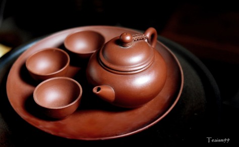Traditional teochew teapot, cups and saucer